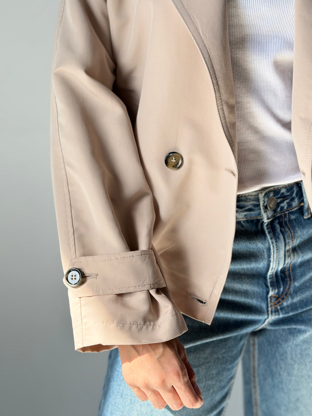Balloon Trench Jacket in Beige