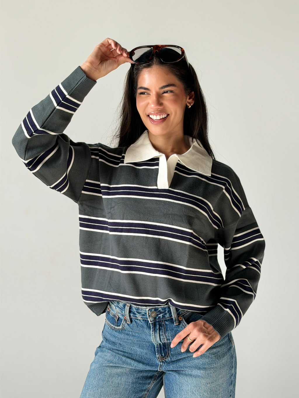 Bold Striped Polo Sweater in Dark green x Navy Blue