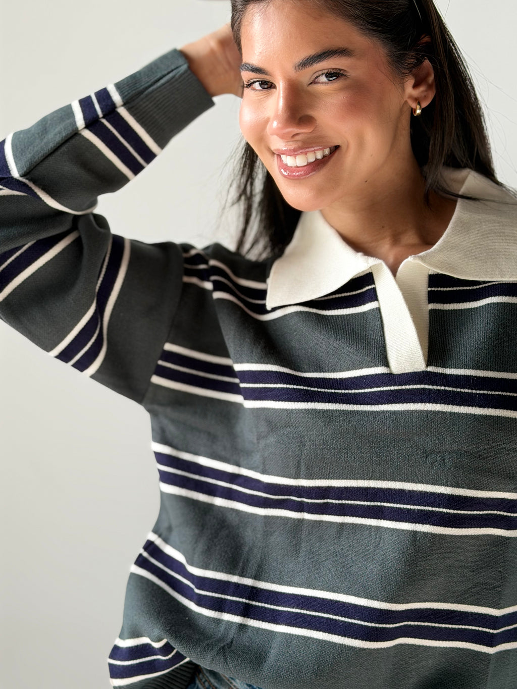 Bold Striped Polo Sweater in Dark green x Navy Blue