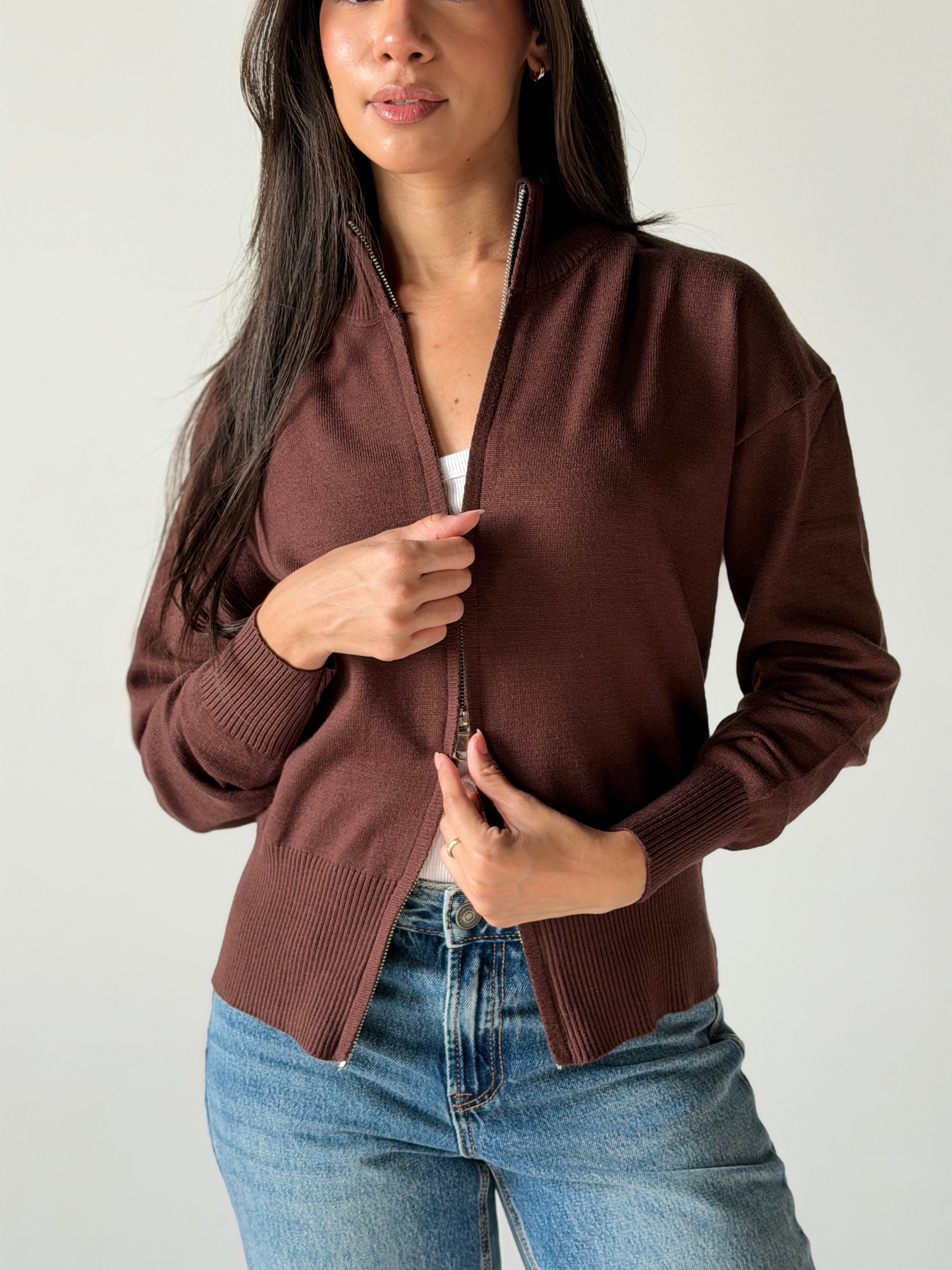 Zip-Up knit Cardigan in Brown