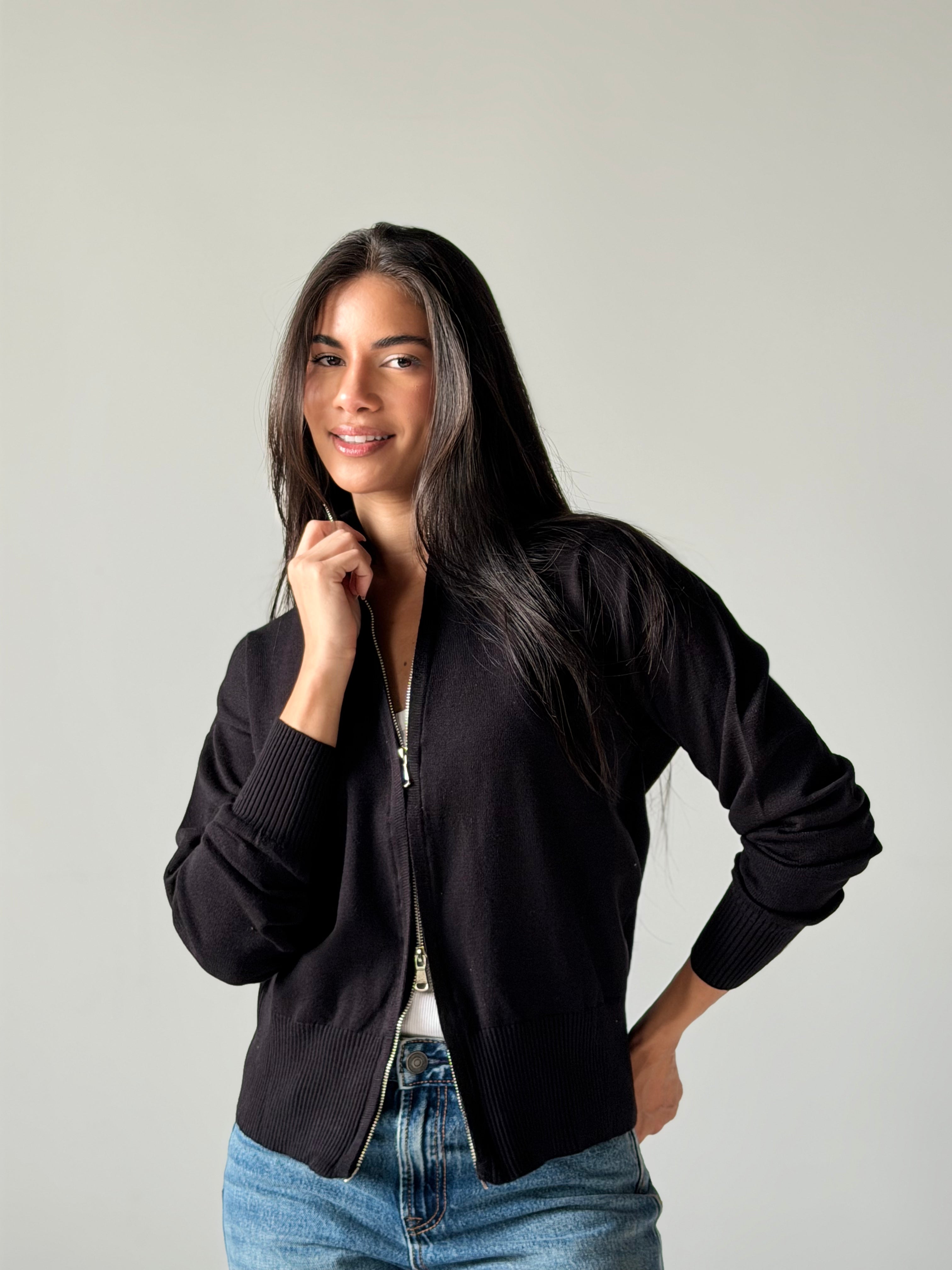 Zip-Up knit Cardigan in Black