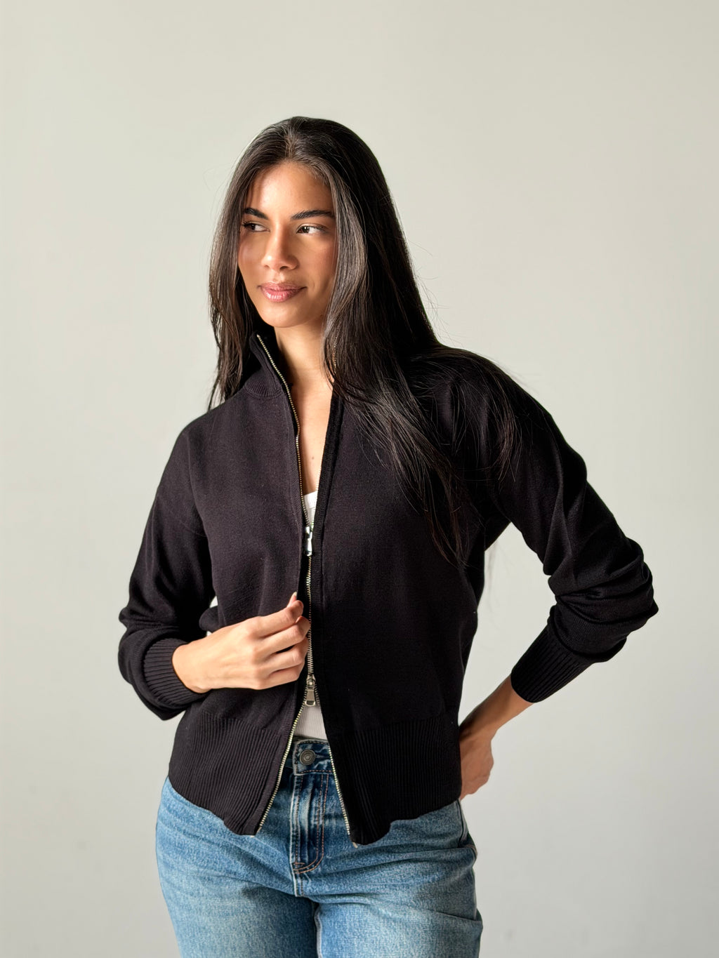 Zip-Up knit Cardigan in Black