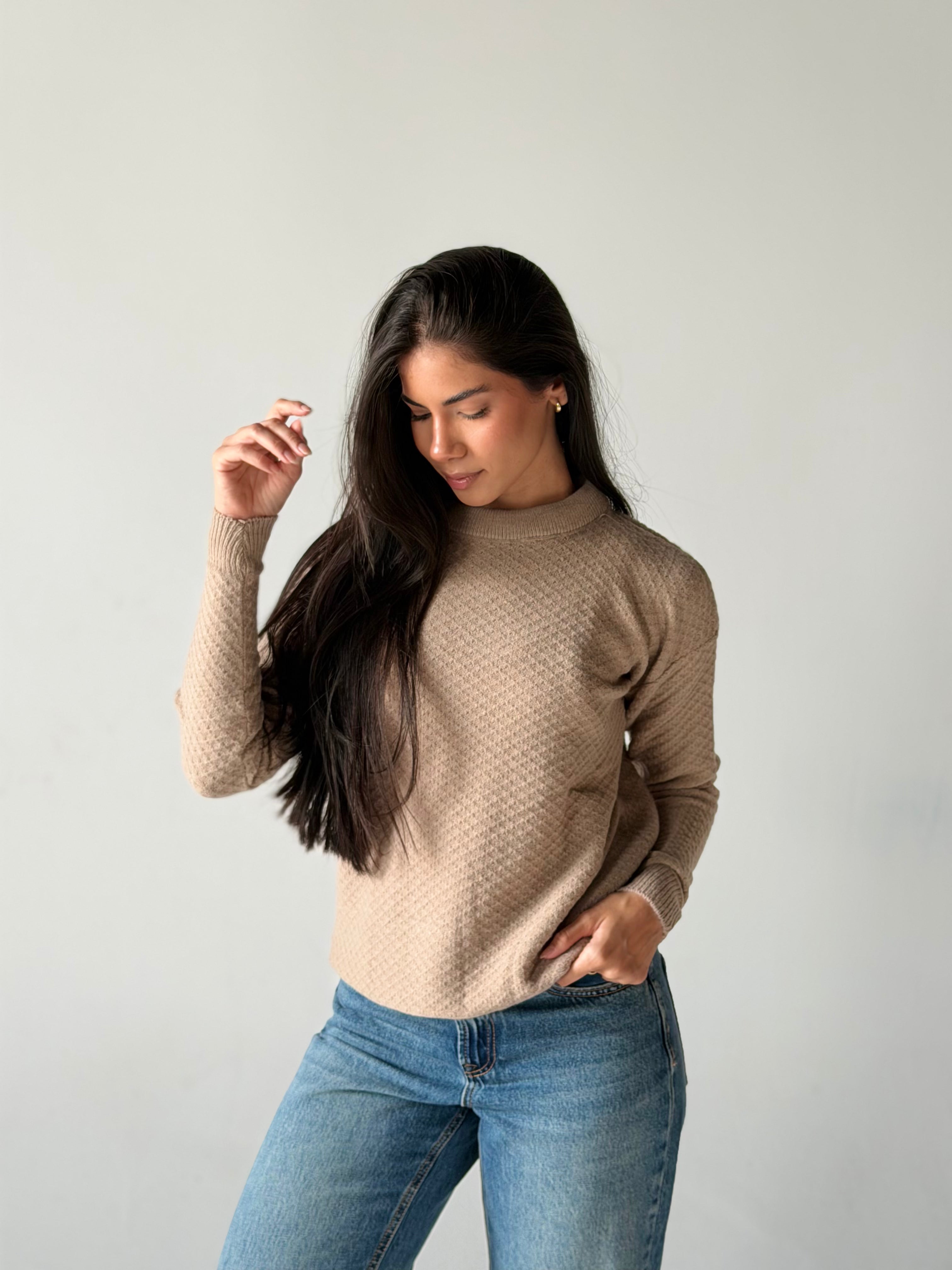 Round Neck Sweater in Beige
